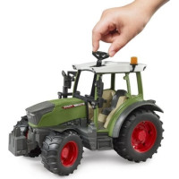 Bruder Traktor Fendt Vario 211