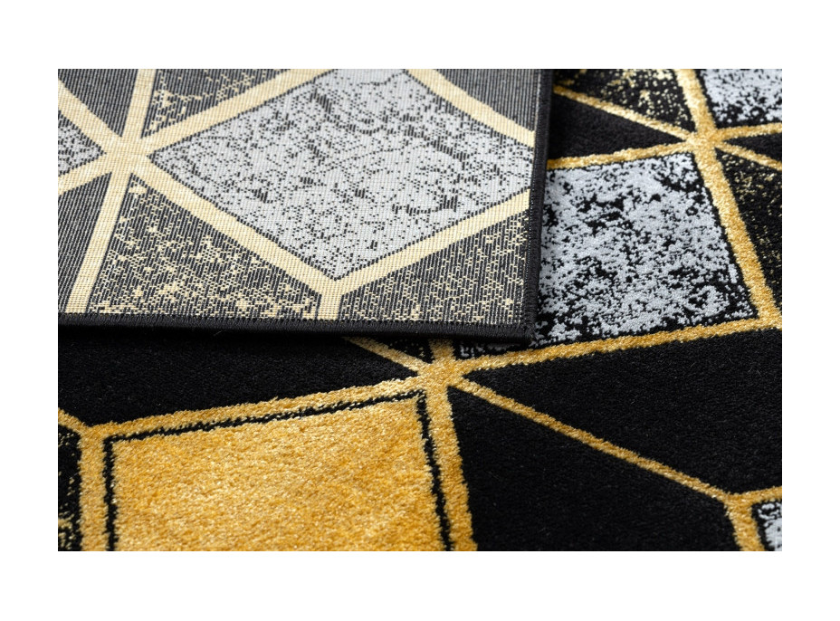 Kusový koberec Gloss 400B 86 3D geometric black/gold