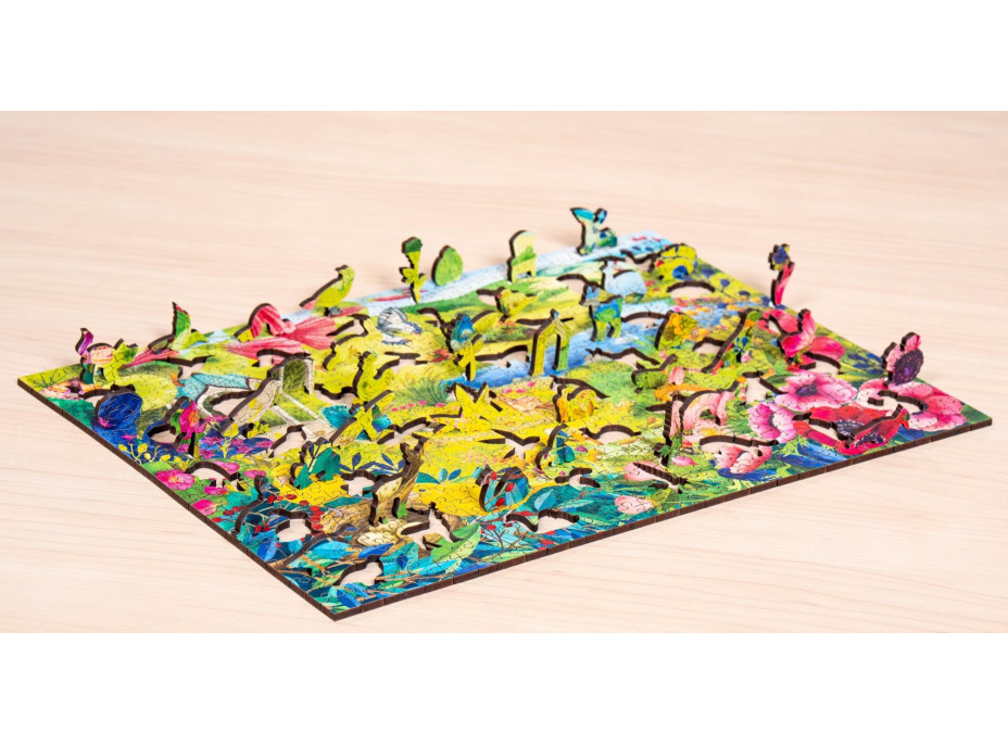 RAVENSBURGER Drevené puzzle Divoká záhrada 500 dielikov