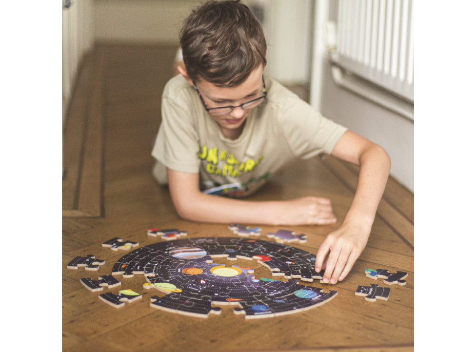 Bigjigs Toys Okrúhle podlahové puzzle Slnečná sústava 50 dielikov