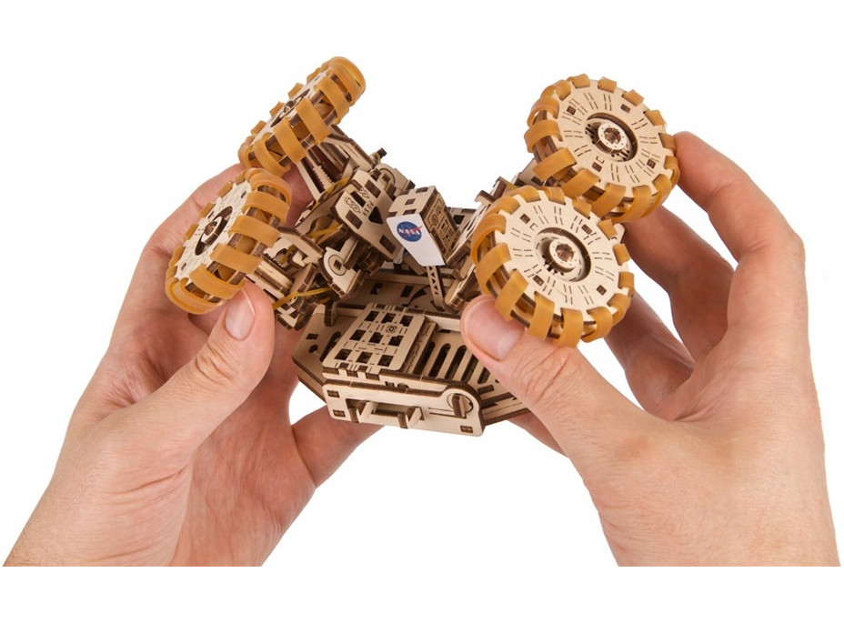 Ugears 3D drevené mechanické puzzle NASA, Lunárne vozítko