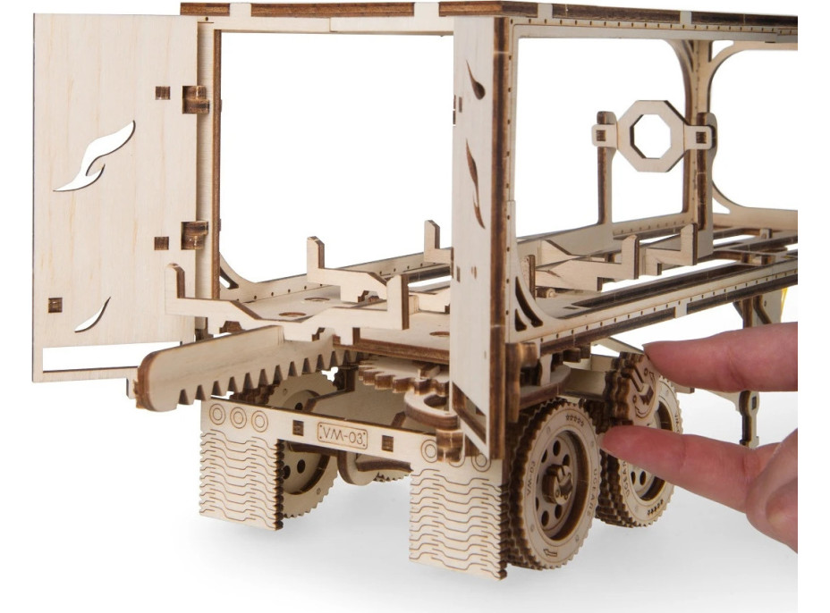 Ugears 3D drevené mechanické puzzle Náves pre ťahač Heavy Boy