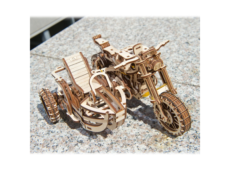 Ugears 3D drevené mechanické puzzle UGR-10 Motorka (scrambler) s vozíkom