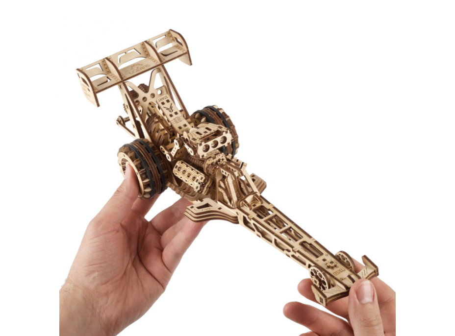 Ugears 3D drevené mechanické puzzle Závodné auto (dragster)