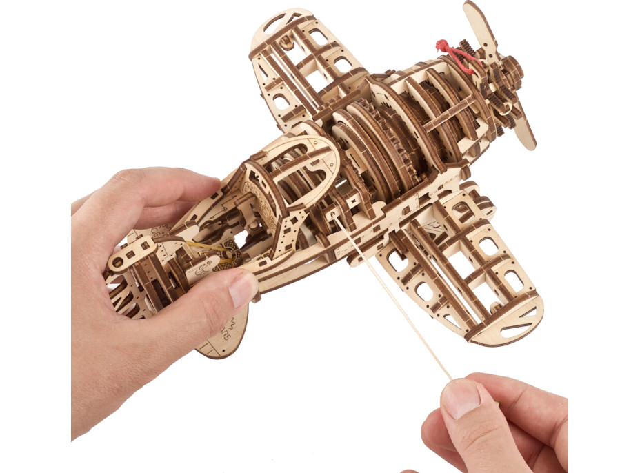 Ugears 3D drevené mechanické puzzle Lietadlo Mad Hornet