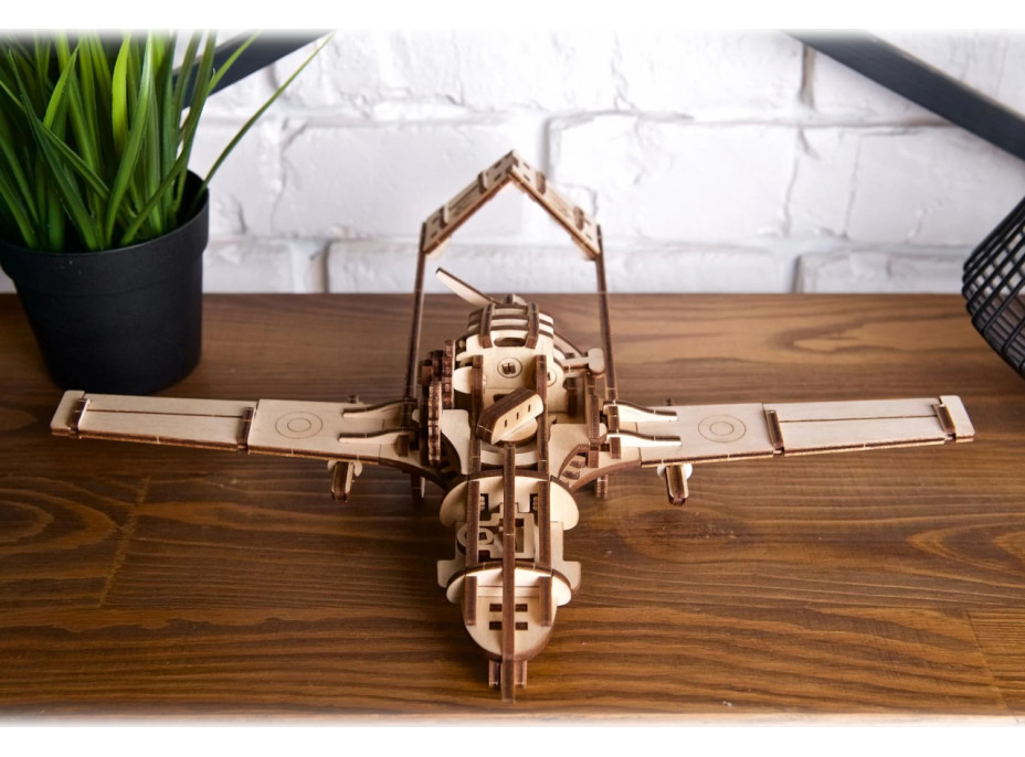 Ugears 3D drevené mechanické puzzle Bojový dron Bayraktar TB2