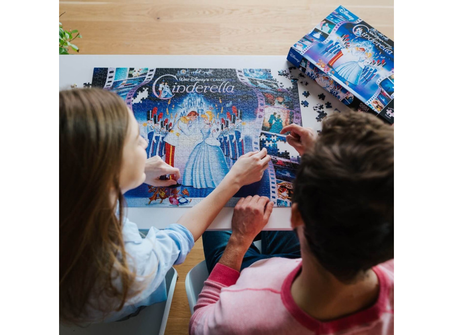 TREFL Puzzle Premium Plus Iconic Moments: Popoluška 1000 dielikov