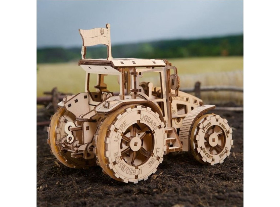 UGEARS 3D puzzle Traktor víťazí 272 dielikov