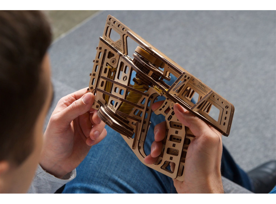 UGEARS 3D puzzle Klzák so štartérom 200 dielikov