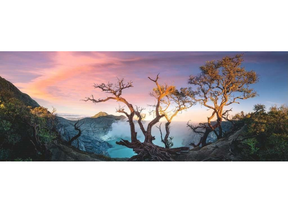 RAVENSBURGER Panoramatické puzzle Sírnaté jazero na kopci Ijen, Jáva 1000 dielikov